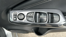 Nissan Juke 1.0 DiG-T 114 N-Connecta 5dr Petrol Hatchback